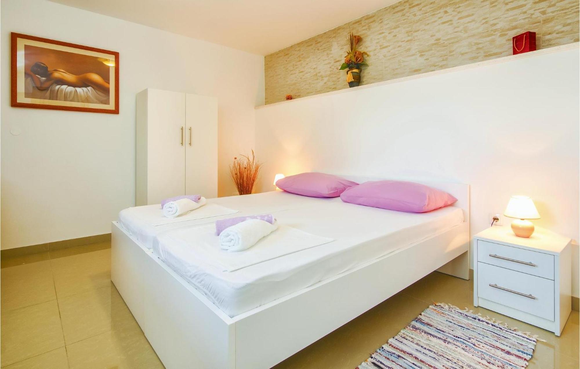 Nice Apartment In Mali Rat With Wifi Sumpetar Zewnętrze zdjęcie
