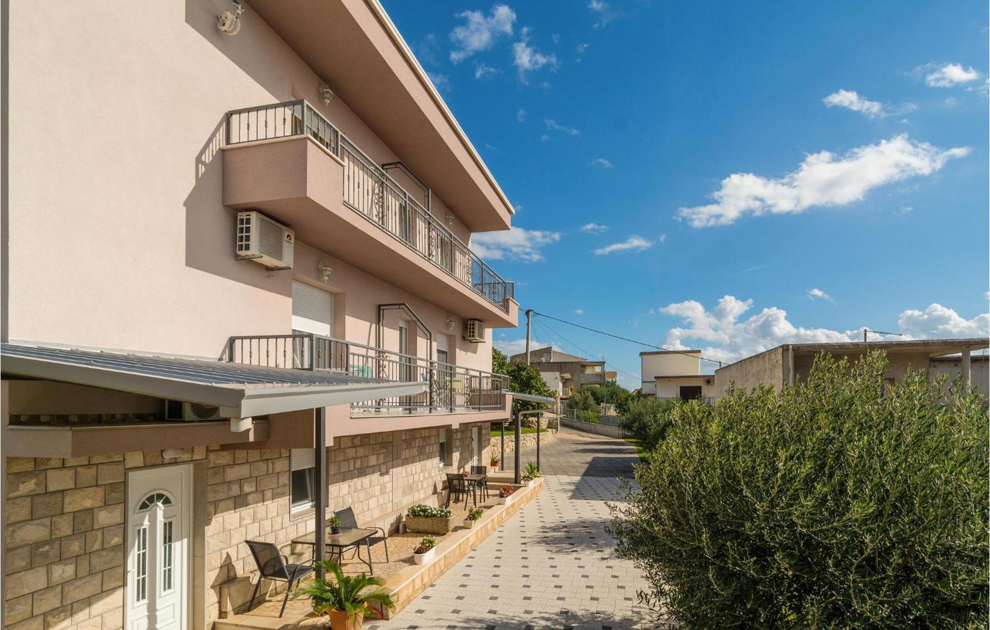 Nice Apartment In Mali Rat With Wifi Sumpetar Zewnętrze zdjęcie